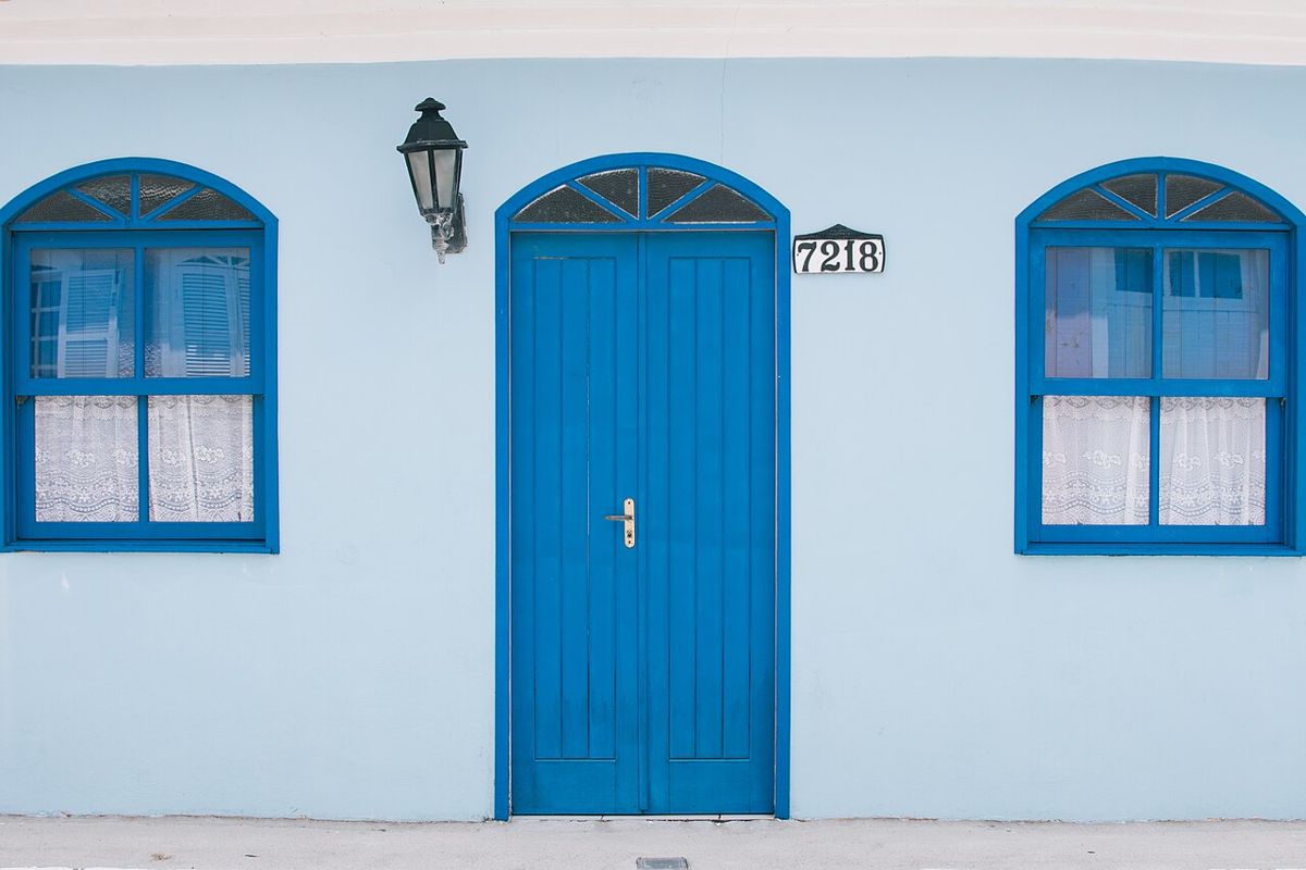 Casa azul antiga no Ribeirão da Ilha